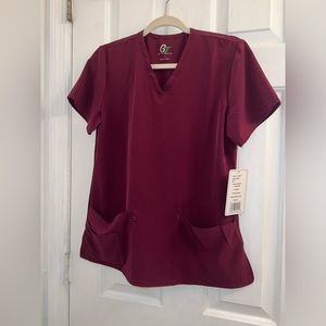 Size small purple berry scrub top pockets